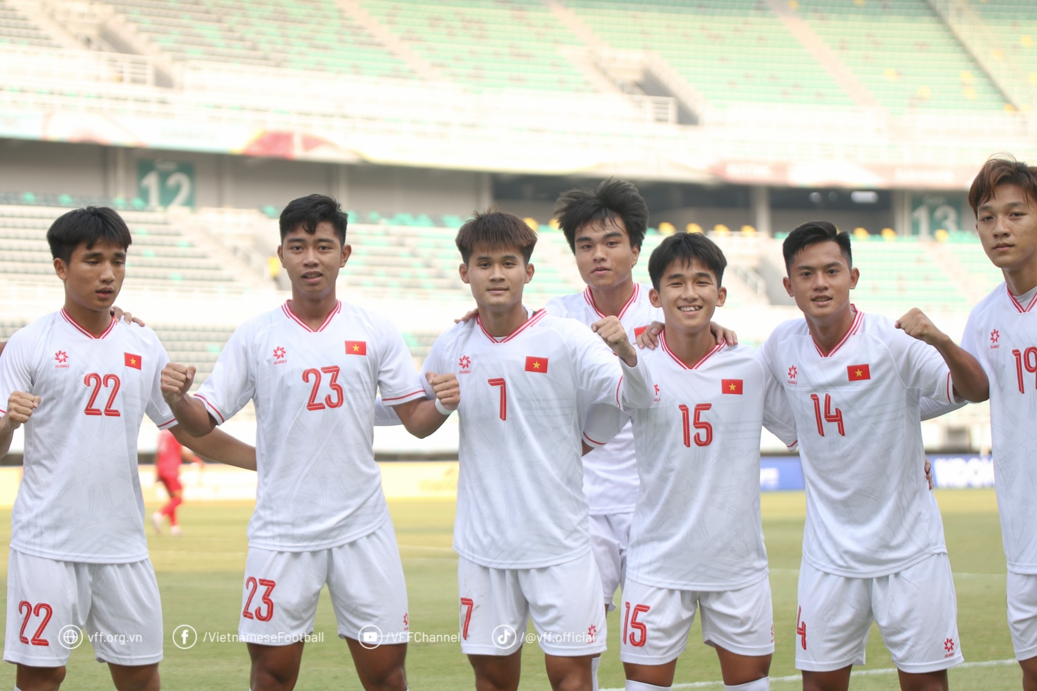 Quang Dũng liên tiếp ghi siêu phẩm, U.19 Việt Nam thắng thuyết phục U.19 Lào- Ảnh 1.