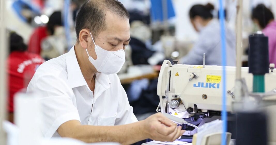 Quy định đóng BHXH 15 năm được hưởng lương hưu áp dụng cho ai?