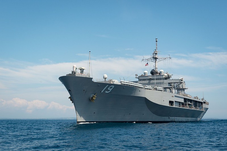 Tàu USS Blue Ridge. Ảnh: ĐSQ Mỹ 