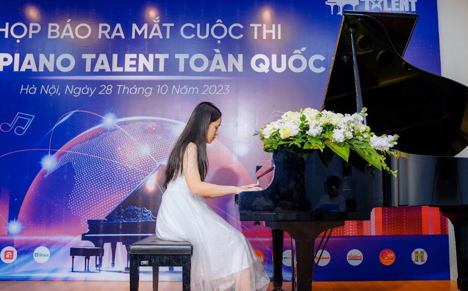 Tìm kiếm tài năng piano từ 5-18 tuổi - Ảnh 1.