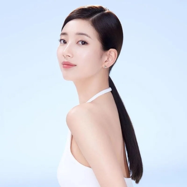 'Tình đầu quốc dân' Bae Suzy với bài tập pilates để giữ dáng- Ảnh 1.