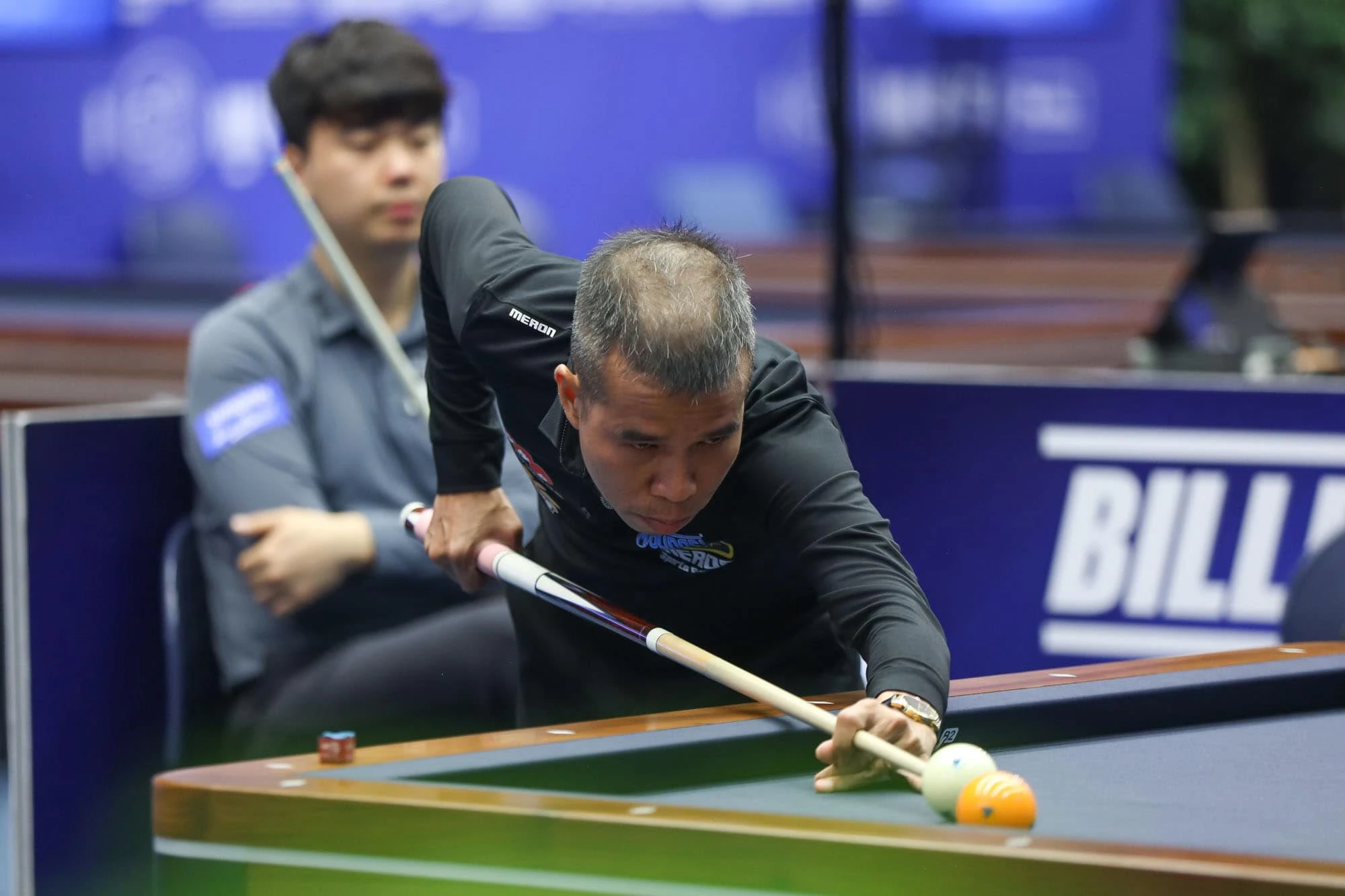 Billiards 3 băng: Trần Quyết Chiến nắm lợi thế lớn để bảo vệ ngôi số 1 thế giới- Ảnh 1.