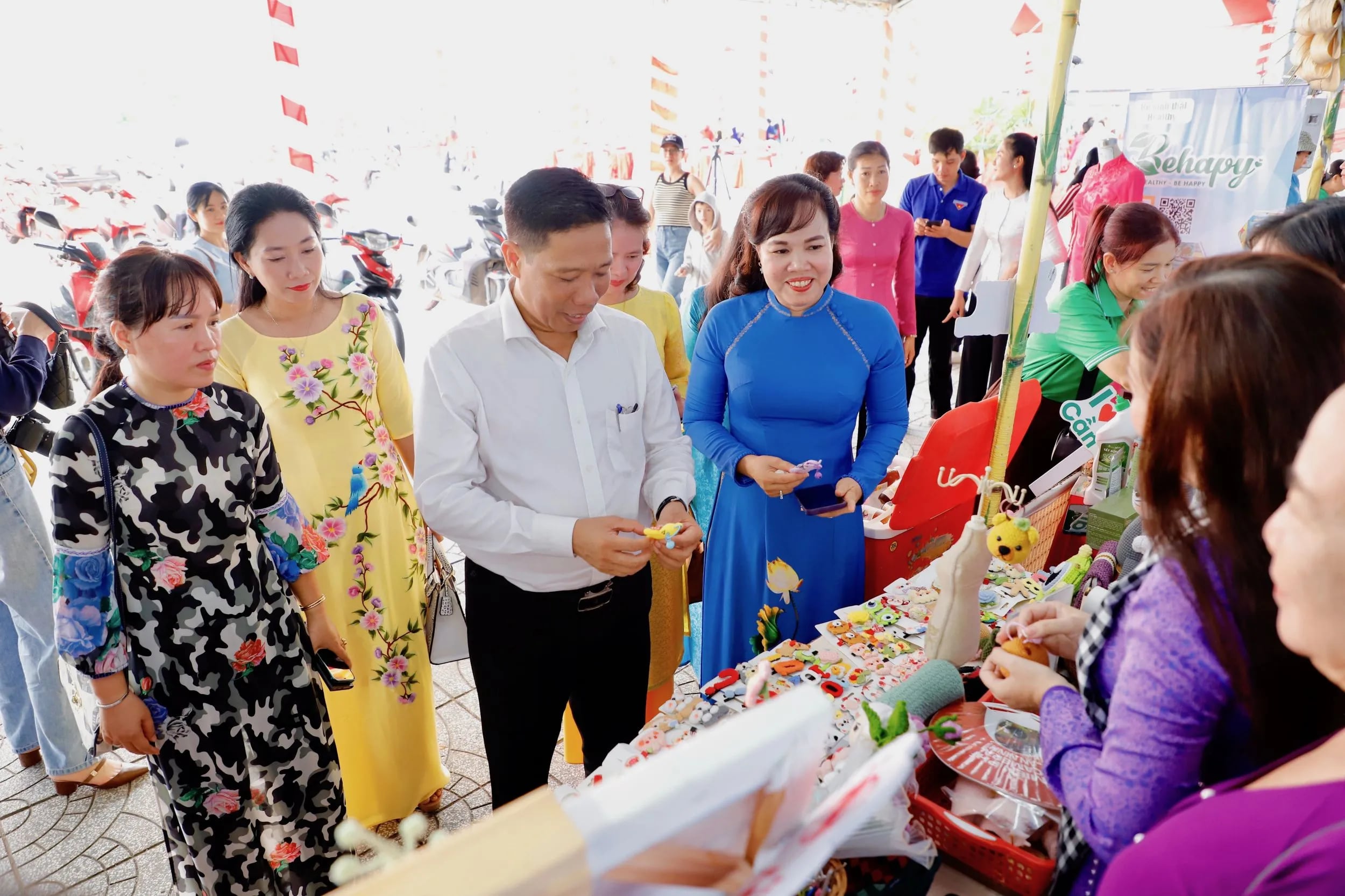 Hội LHPN TP Cần Thơ: Trao thưởng 4 ý tưởng xuất sắc về khởi nghiệp và chuyển đổi xanh- Ảnh 1.