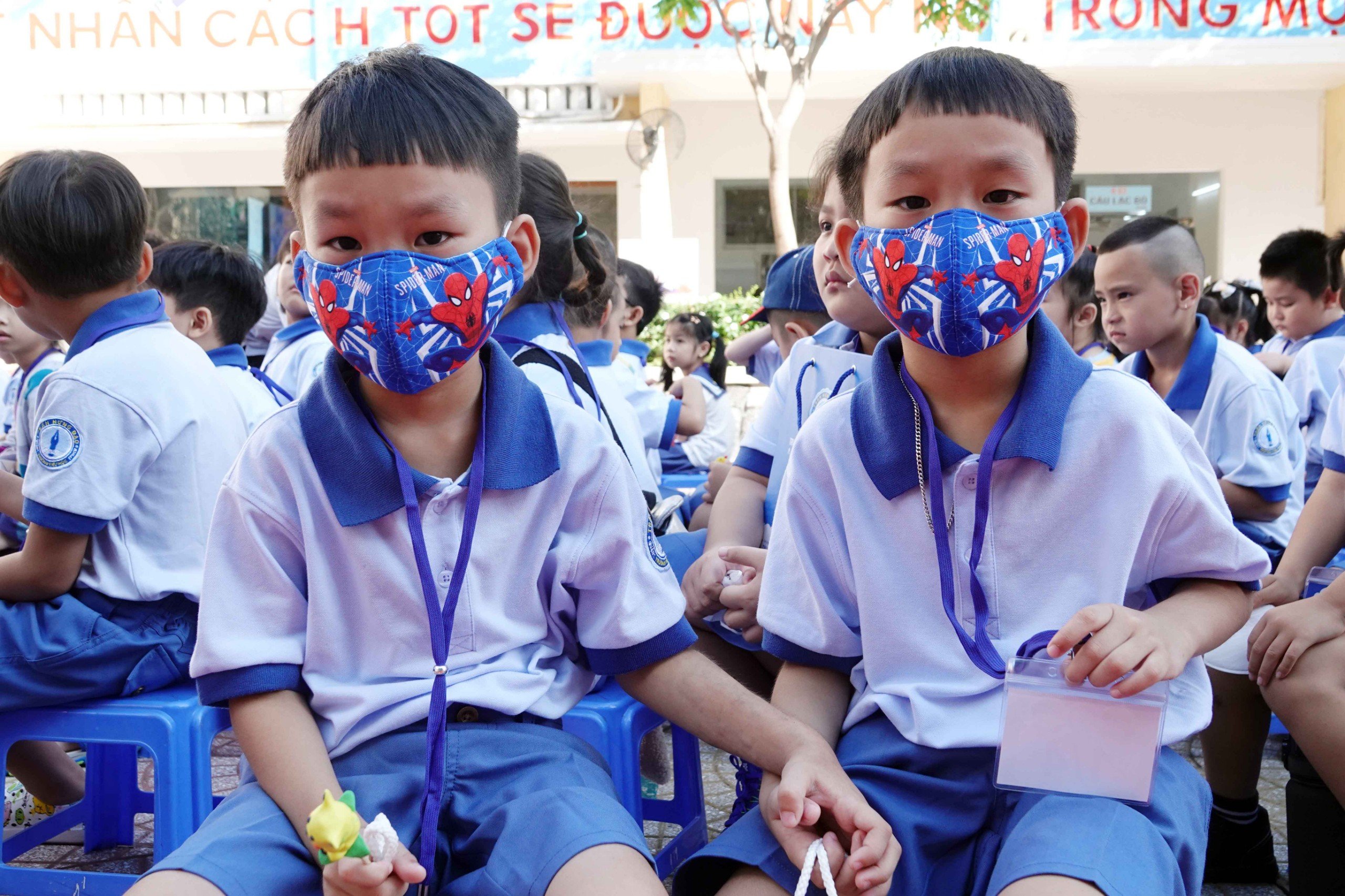 Học sinh từ nước ngoài về, học sinh quốc tế tới VN: Tuổi đi học thế nào?- Ảnh 1.