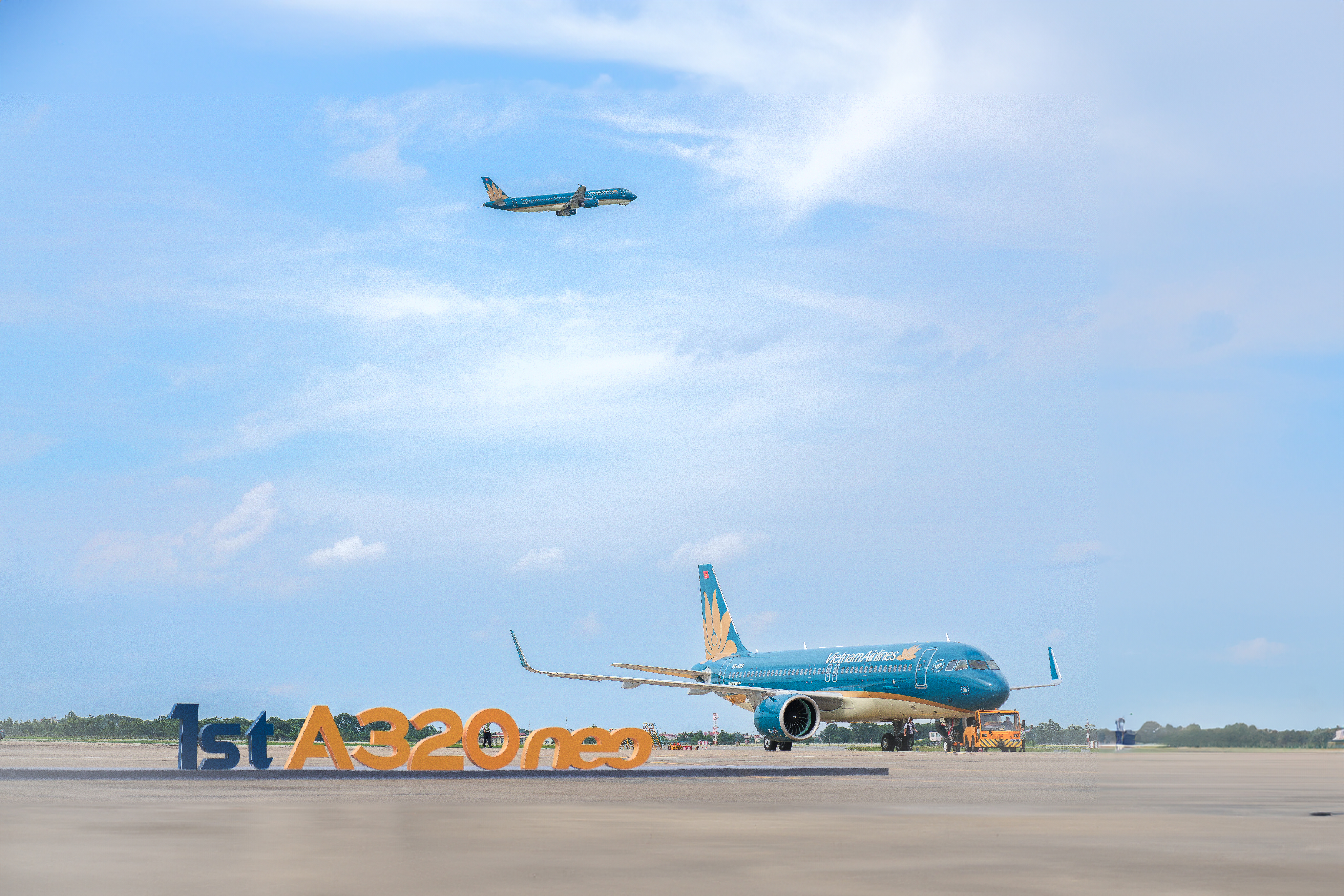 Vietnam Airlines đón tàu bay thế hệ mới Airbus A320neo- Ảnh 1.