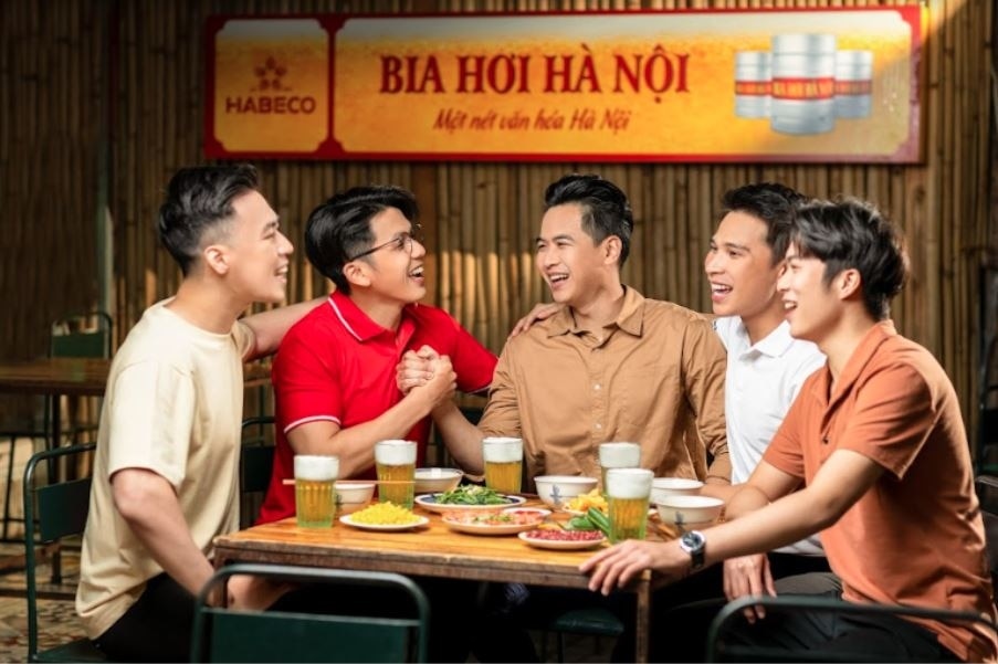 Bia Hơi Hà Nội - Vị bia gắn kết những khoảnh khắc ngày hè