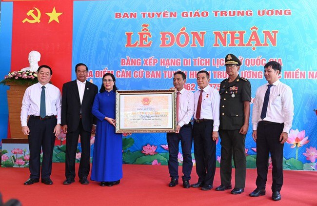 Tây Ninh: Đón nhận xếp hạng Di tích lịch sử quốc gia Ban Tuyên huấn Trung ương Cục miền Nam - Ảnh 2.