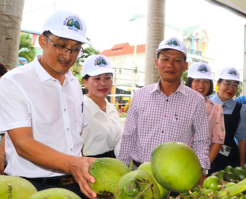 Gia Lai: Ngày hội Du lịch Kbang định vị thương hiệu trong lòng du khách - Ảnh 3. Gia Lai: Ngày hội Du lịch Kbang định vị thương hiệu trong lòng du khách - Ảnh 3.