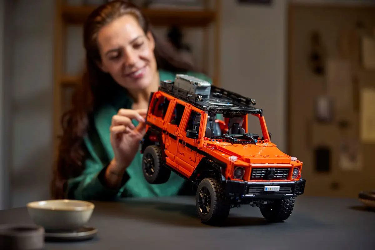 Lego ra mắt Mercedes G-Class mô hình có đầy đủ chức năng- Ảnh 2. Lego ra mắt Mercedes G-Class mô hình có đầy đủ chức năng- Ảnh 2.