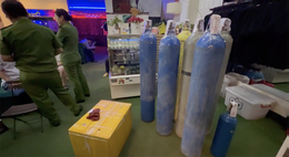 ពេលសើច 2.png