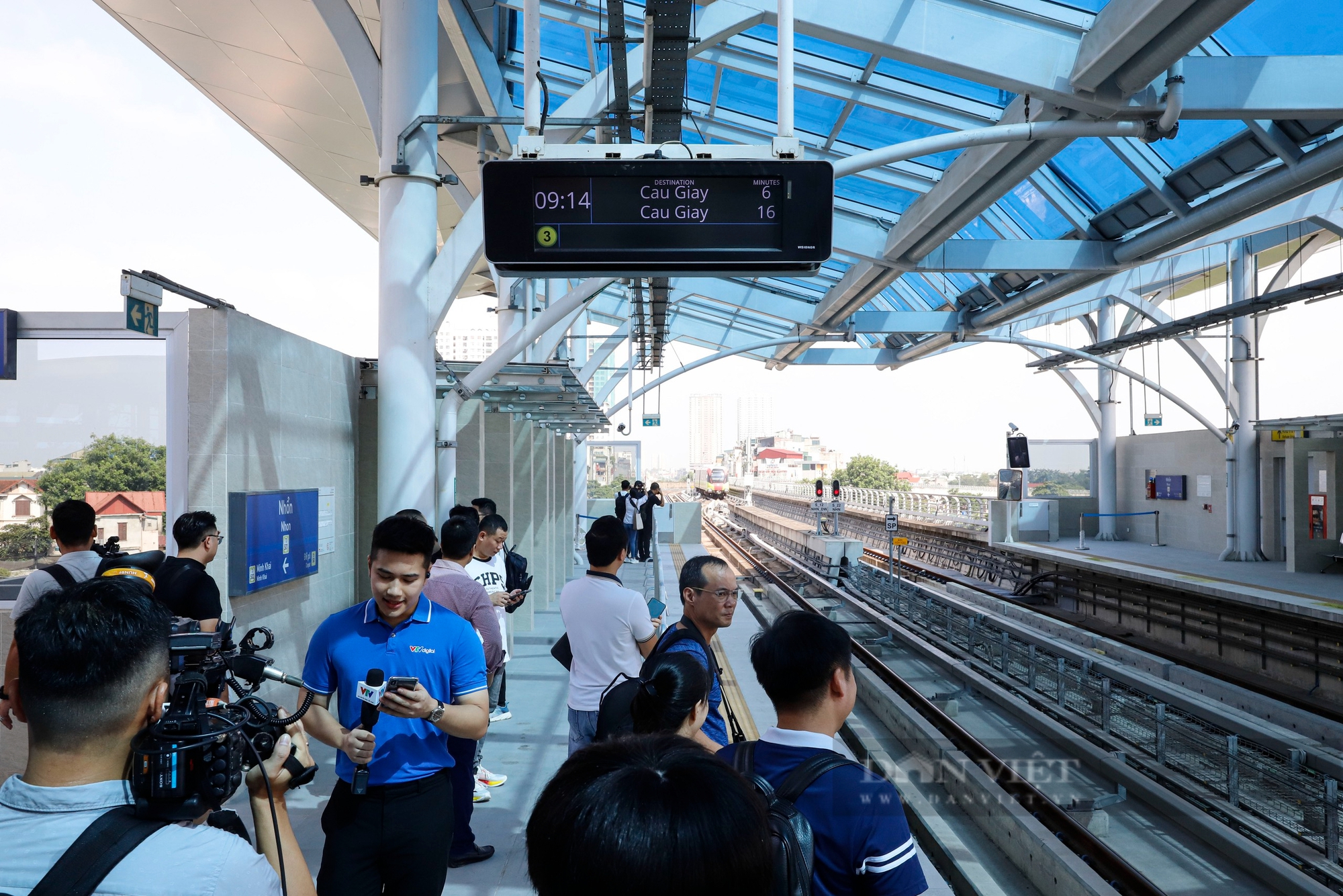 Trải nghiệm thực tế tàu đường sắt Nhổn – ga Hà Nội trước ngày vận hành thương mại- Ảnh 9. Trải nghiệm thực tế tàu đường sắt Nhổn – ga Hà Nội trước ngày vận hành thương mại- Ảnh 9.
