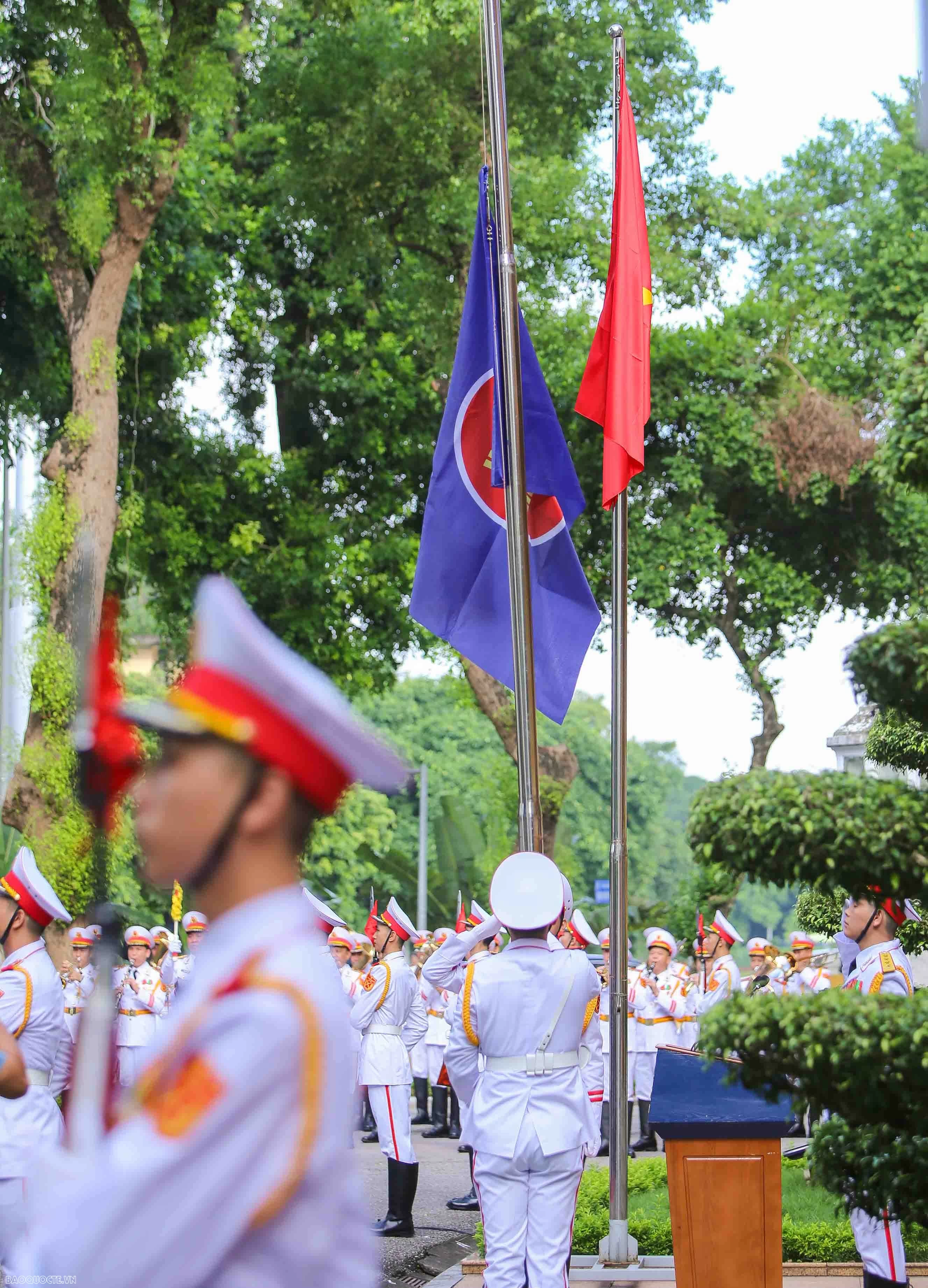 Lễ thượng cờ kỷ niệm 57 năm thành lập ASEAN