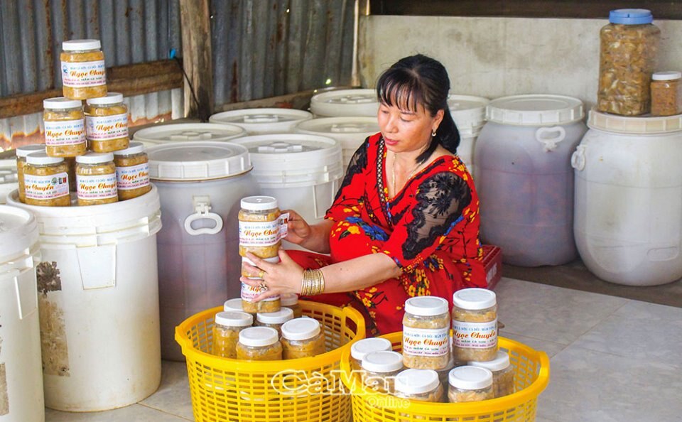 Cá sơn ở vùng biển Cà Mau là một loại cá ngon, đem làm mắm, mới xuất hiện đã lập tức là đặc sản- Ảnh 2.