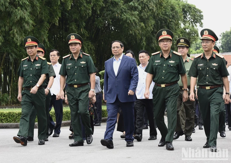 Thủ tướng Phạm Minh Chính làm việc với Ban Quản lý Lăng Chủ tịch Hồ Chí Minh ảnh 2