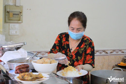 W-foto 2 gebroken rijst restaurants.JPG.jpg