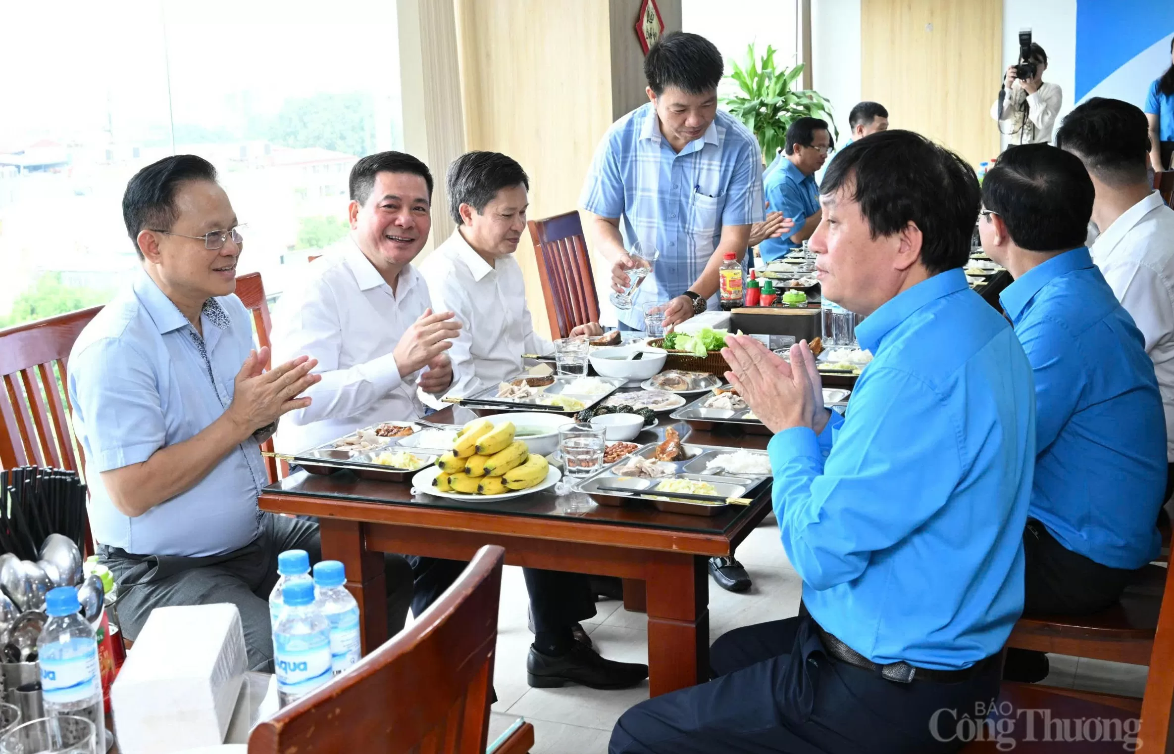 "Bữa cơm Công đoàn" - thông điệp mạnh mẽ về sự đoàn kết và tinh thần cộng đồng