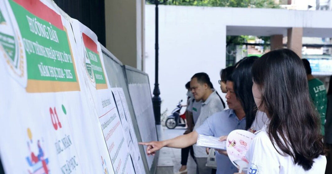 Lựa chọn tổ hợp môn học lớp 10: Cân nhắc cẩn trọng