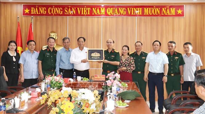 Phó Chủ tịch Quốc hội, Thượng tướng Trần Quang Phương tri ân người có công tại Quảng Trị -0