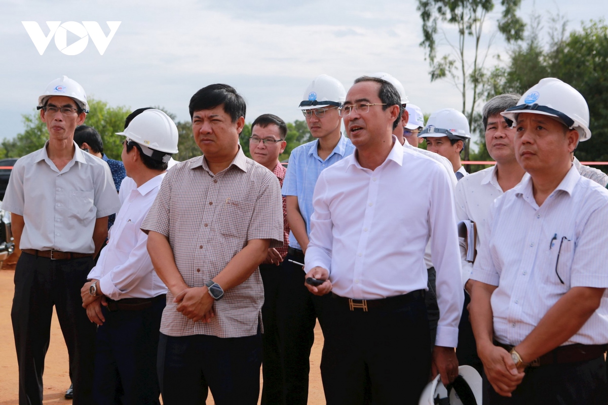 lap to cong tac thao go kho khan, day nhanh giai ngan von dau tu cong hinh anh 3