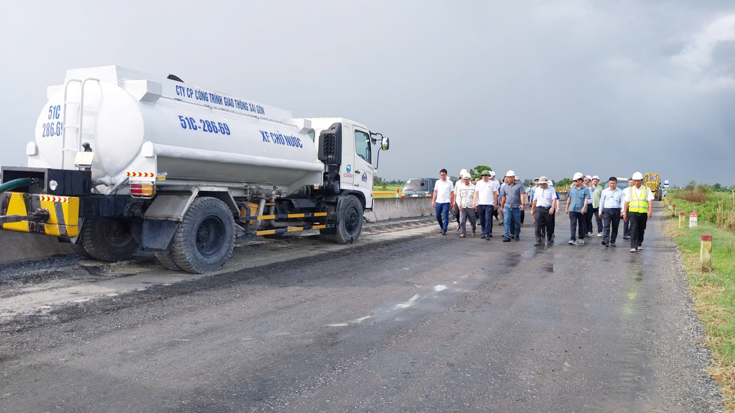 Thứ trưởng Bộ GTVT: Đẩy nhanh tiến độ thi công tuyến Cao Lãnh - Lộ Tẻ và Lộ Tẻ - Rạch Sỏi- Ảnh 3.