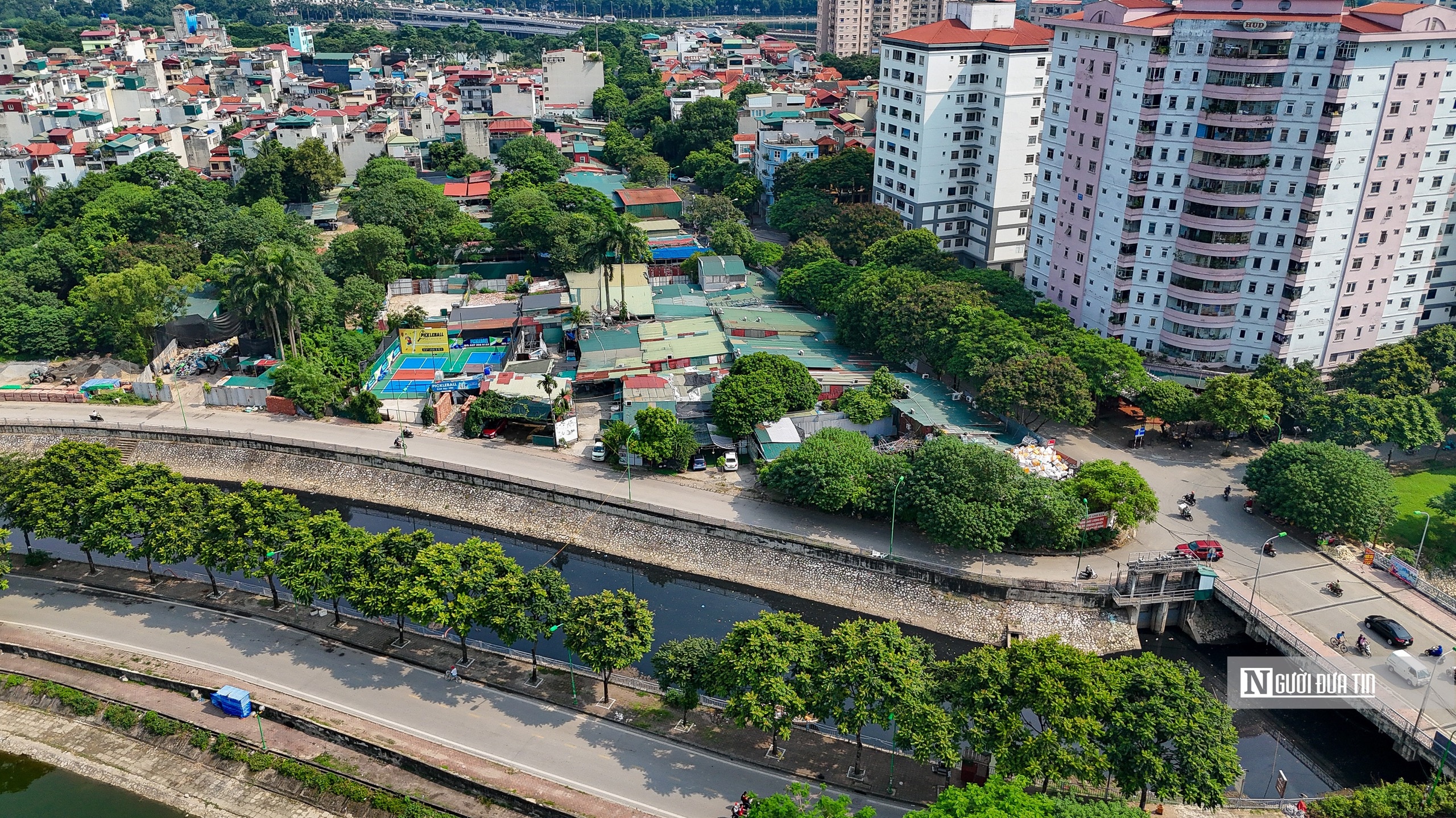 Hà Nội: Loạt bãi xe, sân tập lái xe 