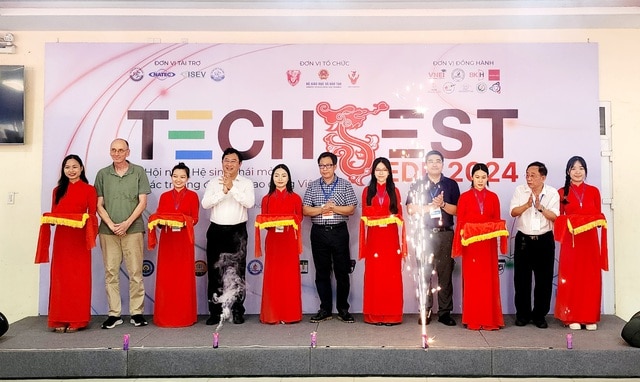 Khai mạc sự kiện Techfest Edu 2024 - Ảnh 2.