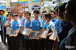 W-សិស្ស 6.JPG.jpg