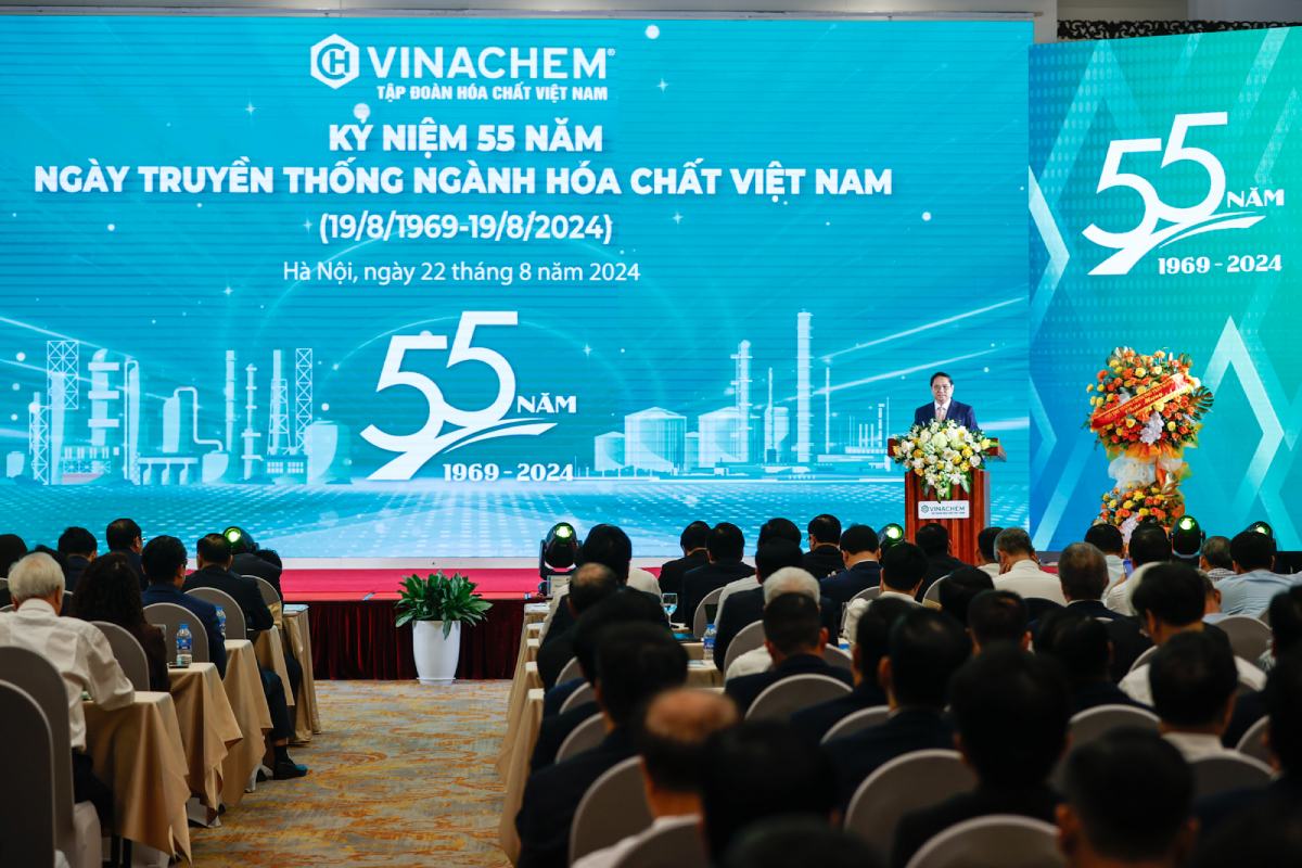 Lễ kỷ niệm 55 năm ngày truyền thống ngành Hóa chất Việt Nam. Ảnh: Nhật Bắc 