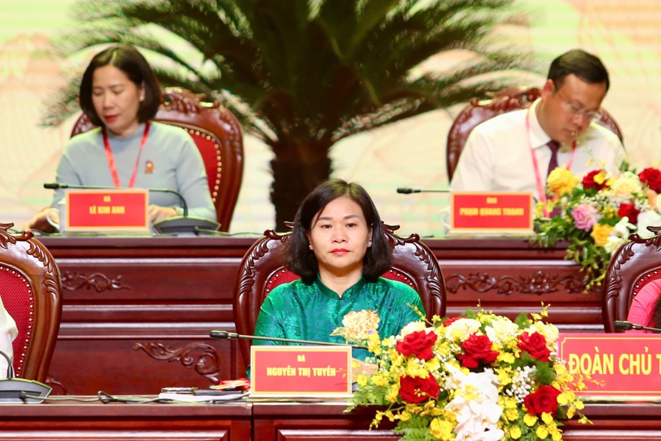 Phó Bí thư Thường trực Thành ủy Hà Nội Nguyễn Thị Tuyến tham gia Đoàn Chủ tịch Đại hội