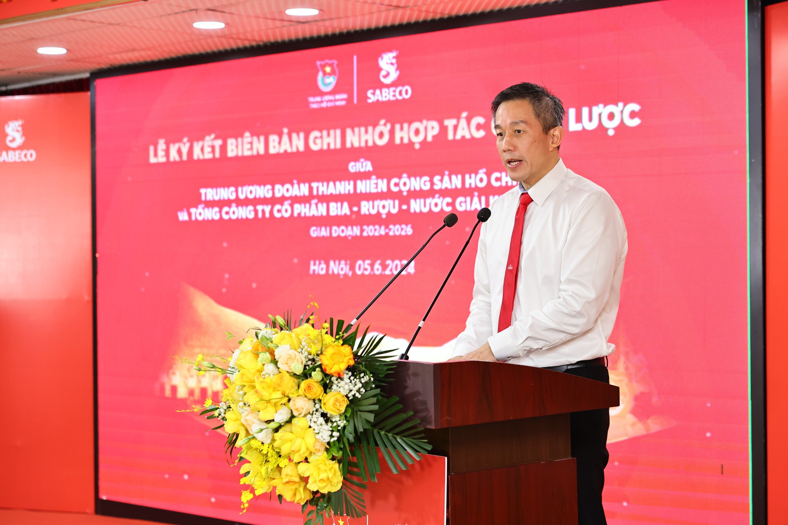 CENTRAL HCM Communist Youth Union and SABECO SIGN A MEMORANDUM OF ...