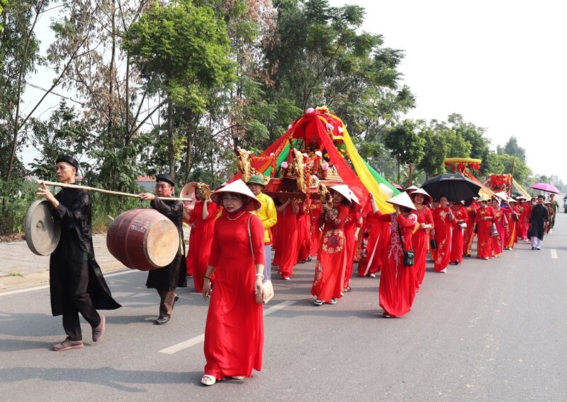 Cán bộ tốt, phong trào mạnh