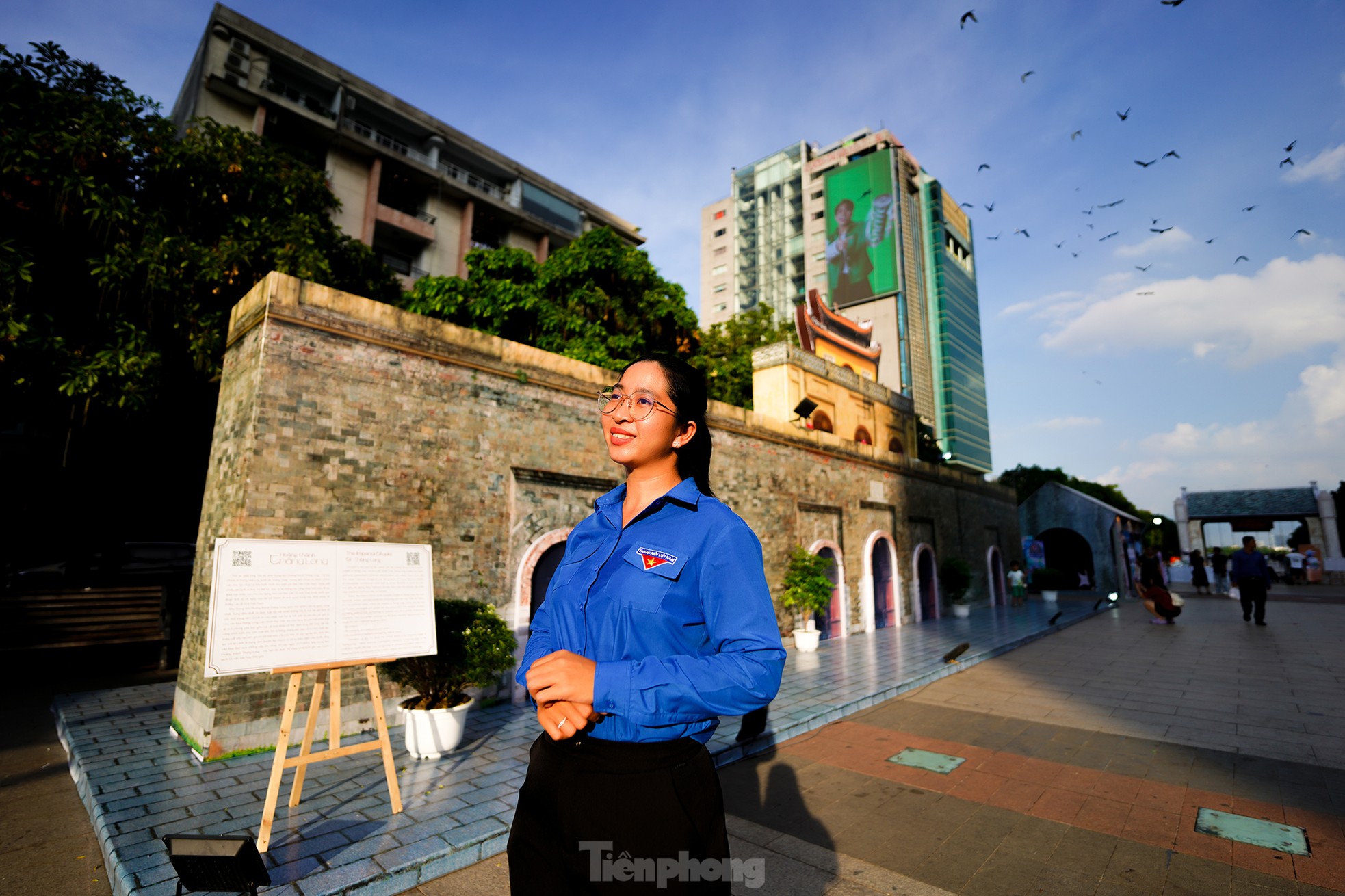 Thu Hà Nội lãng mạn giữa trung tâm TPHCM ảnh 16