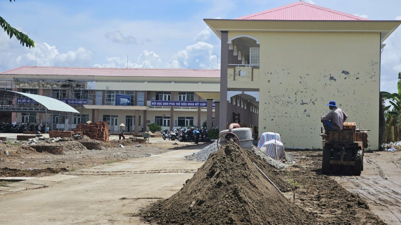 Kiên Giang: UBND huyện Vĩnh Thuận họp báo thông tin vụ hiệu trưởng tự ý chuyển trường