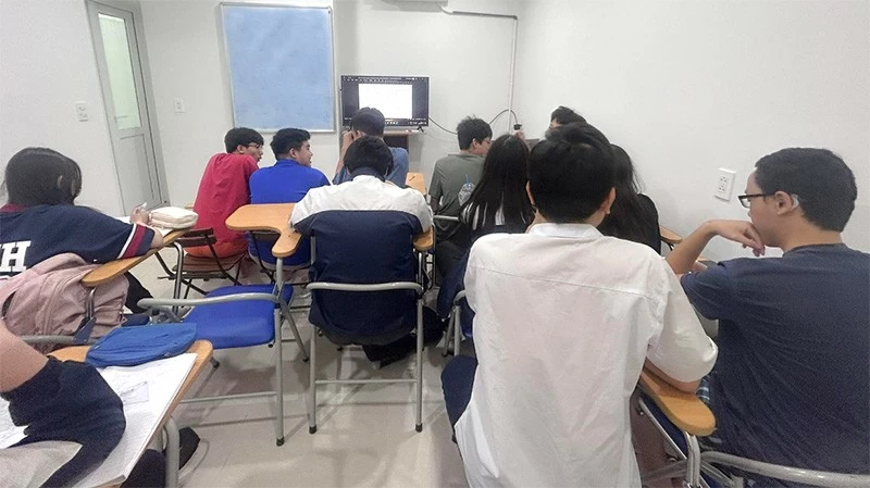 Cavin’s English - Thầy Đức Cavin luyện thi tiếng Anh và IELTS Hà Đông