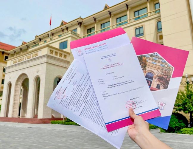 Giấy báo trúng tuyển Trường Đại học Y Hà Nội năm 2024. Ảnh: Nhà trường