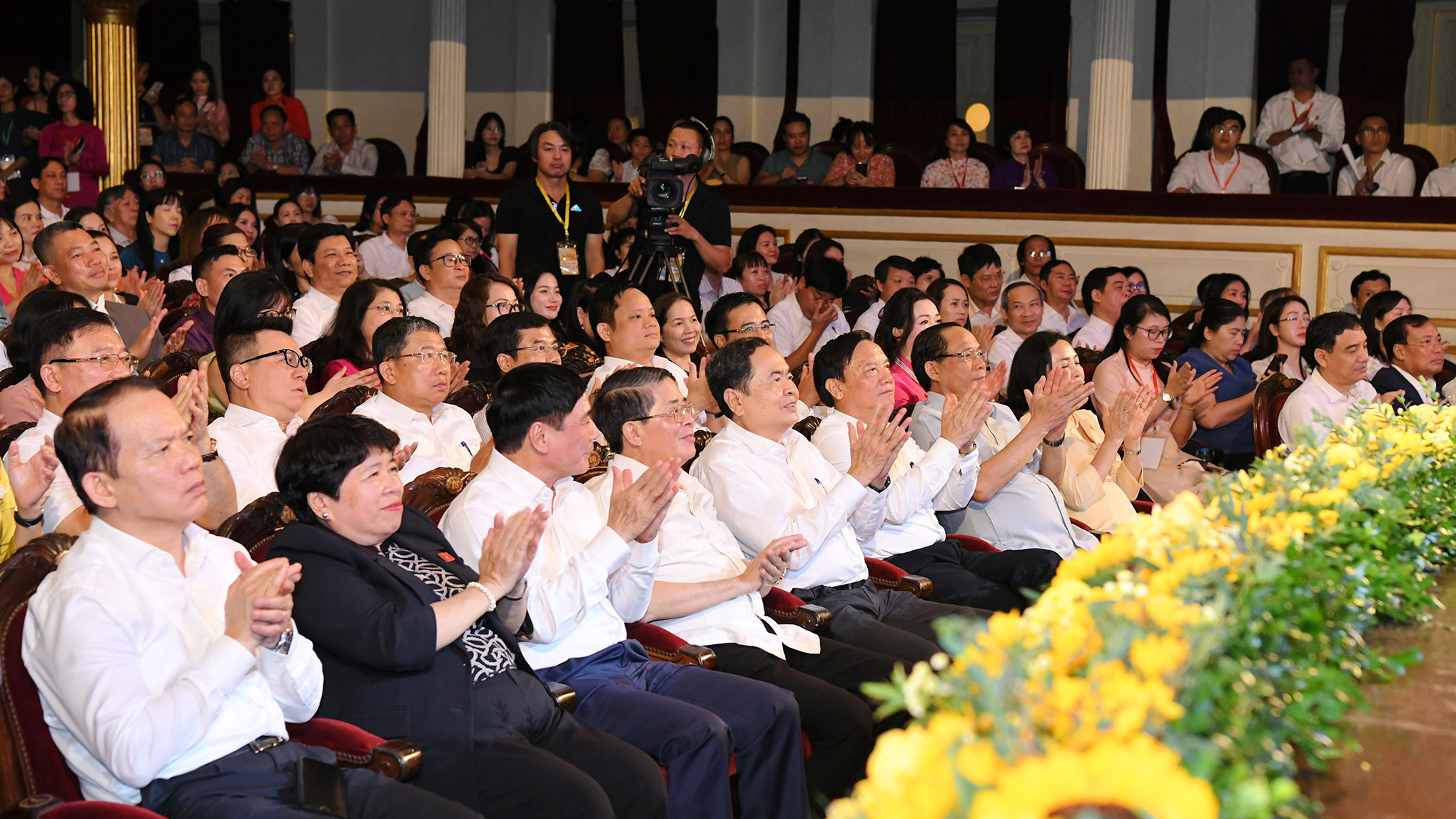 Chủ tịch Quốc hội Trần Thanh Mẫn dự Chương trình nghệ thuật đặc biệt “Nắng Ba Đình” -0