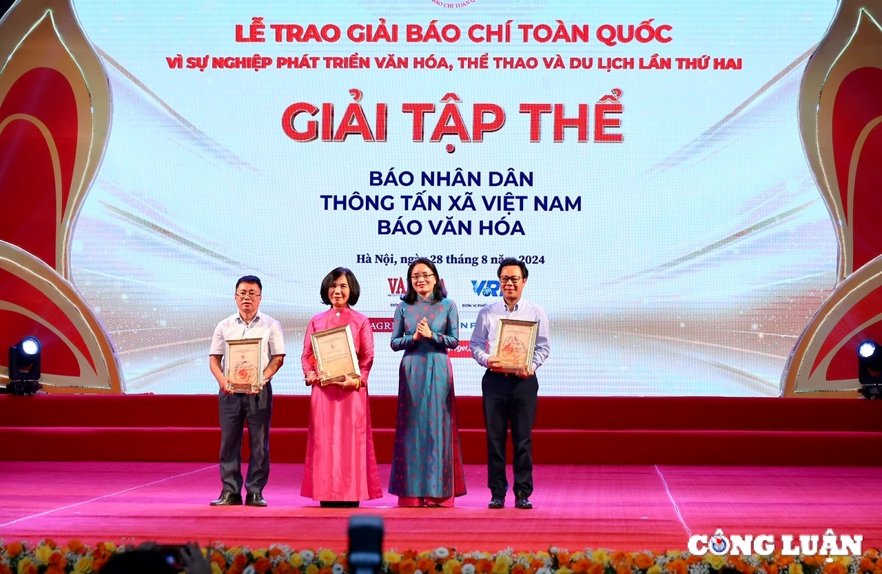 bao nha bao va cong luan doat giai ba giai bao chi toan quoc vi su nghiep phat trien van hoa the thao va du lich hinh 5