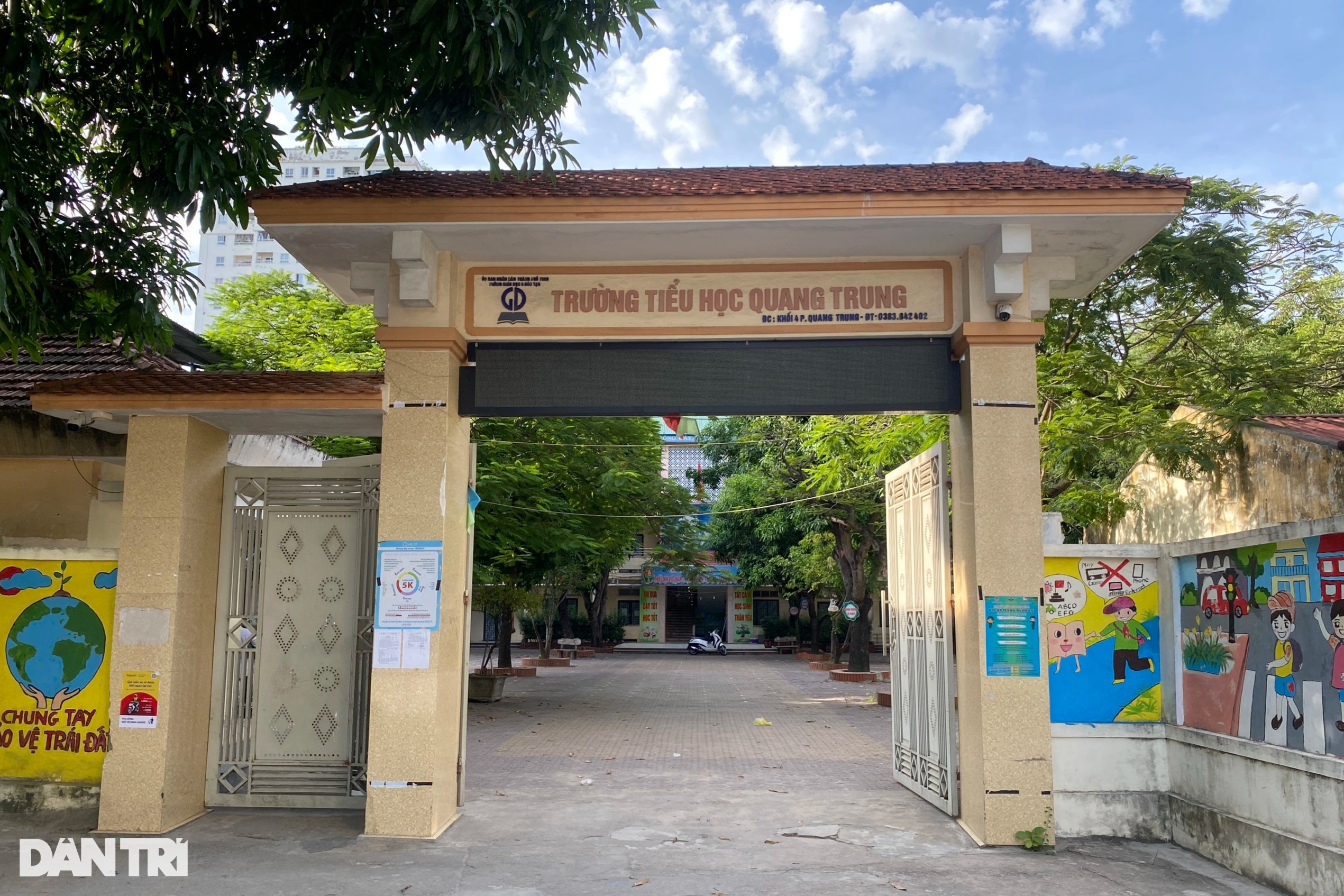 ຂາດຫ້ອງ, ຂໍສູນຕ້ານເອດສ ເປັນໂຮງຮຽນ - 5 Thiếu phòng, xin Trung tâm phòng chống AIDS làm điểm trường - 5