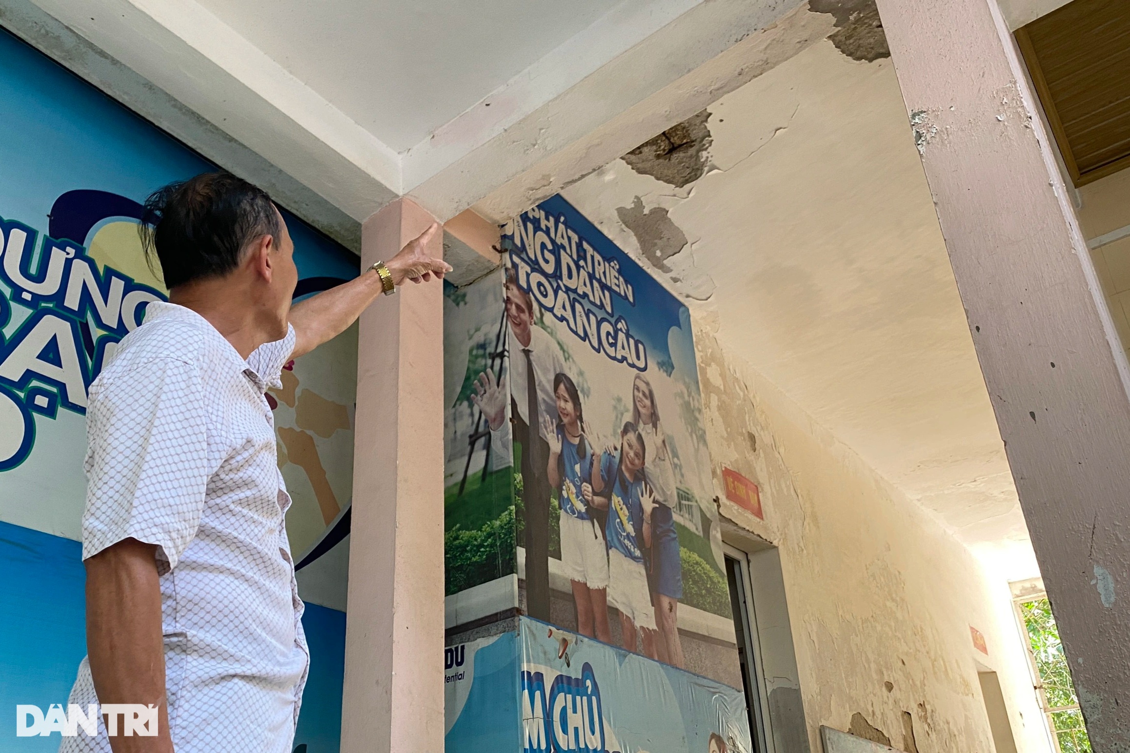 ຂາດຫ້ອງ, ຂໍສູນຕ້ານເອດສ ເປັນໂຮງຮຽນ - 6 Thiếu phòng, xin Trung tâm phòng chống AIDS làm điểm trường - 6