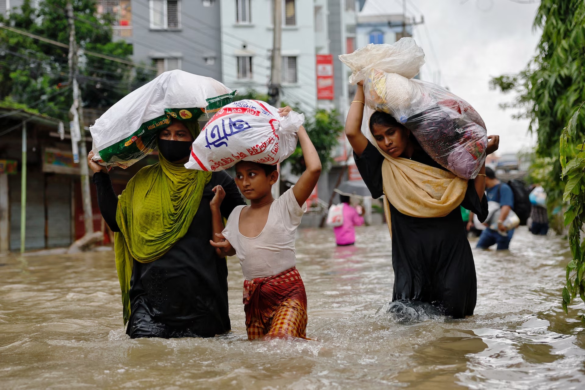 lu lut o bangladesh 20 nguoi thiet mang hon 5 trieu nguoi bi anh huong hinh 1