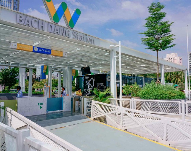 What are the 3 waterway routes from Ho Chi Minh City to Long Thanh airport? photo 1
