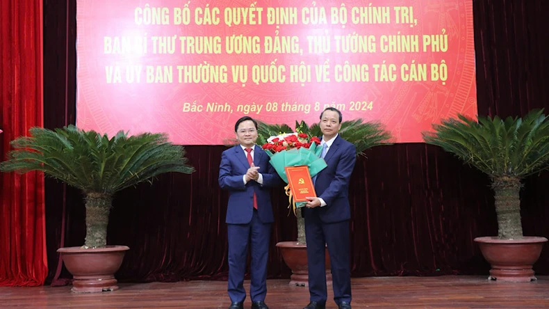 Bắc Ninh công bố các quyết định của Trung ương về công tác cán bộ ảnh 1