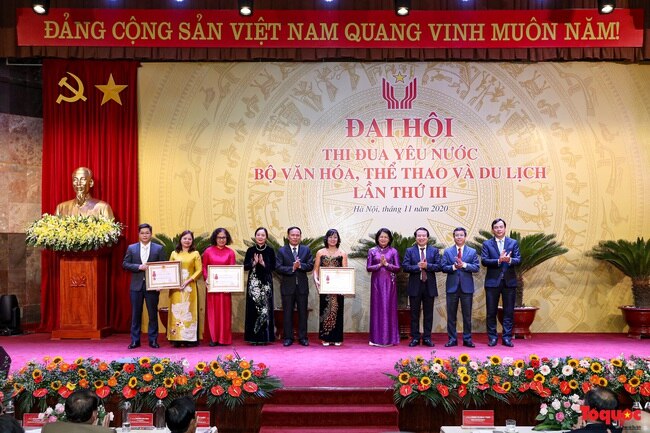 Ban hành Kế hoạch tổ chức Đại hội Thi đua yêu nước Bộ VHTTDL lần thứ IV năm 2025 - Ảnh 1.