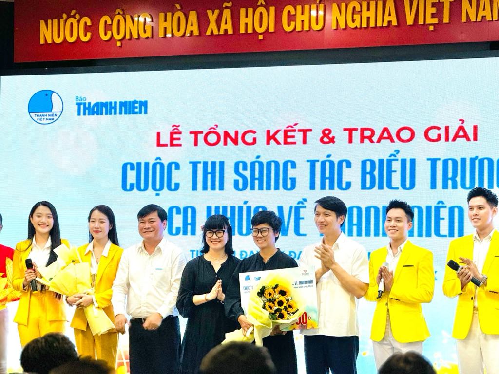 Báo Thanh Niên trao giải ca khúc hay về thanh niên- Ảnh 1.