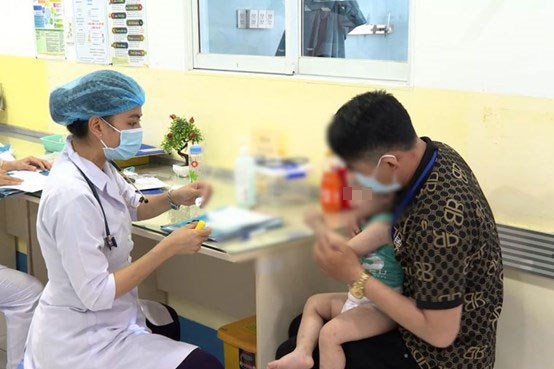 Bệnh sởi gia tăng, triển khai chiến dịch tiêm vaccine