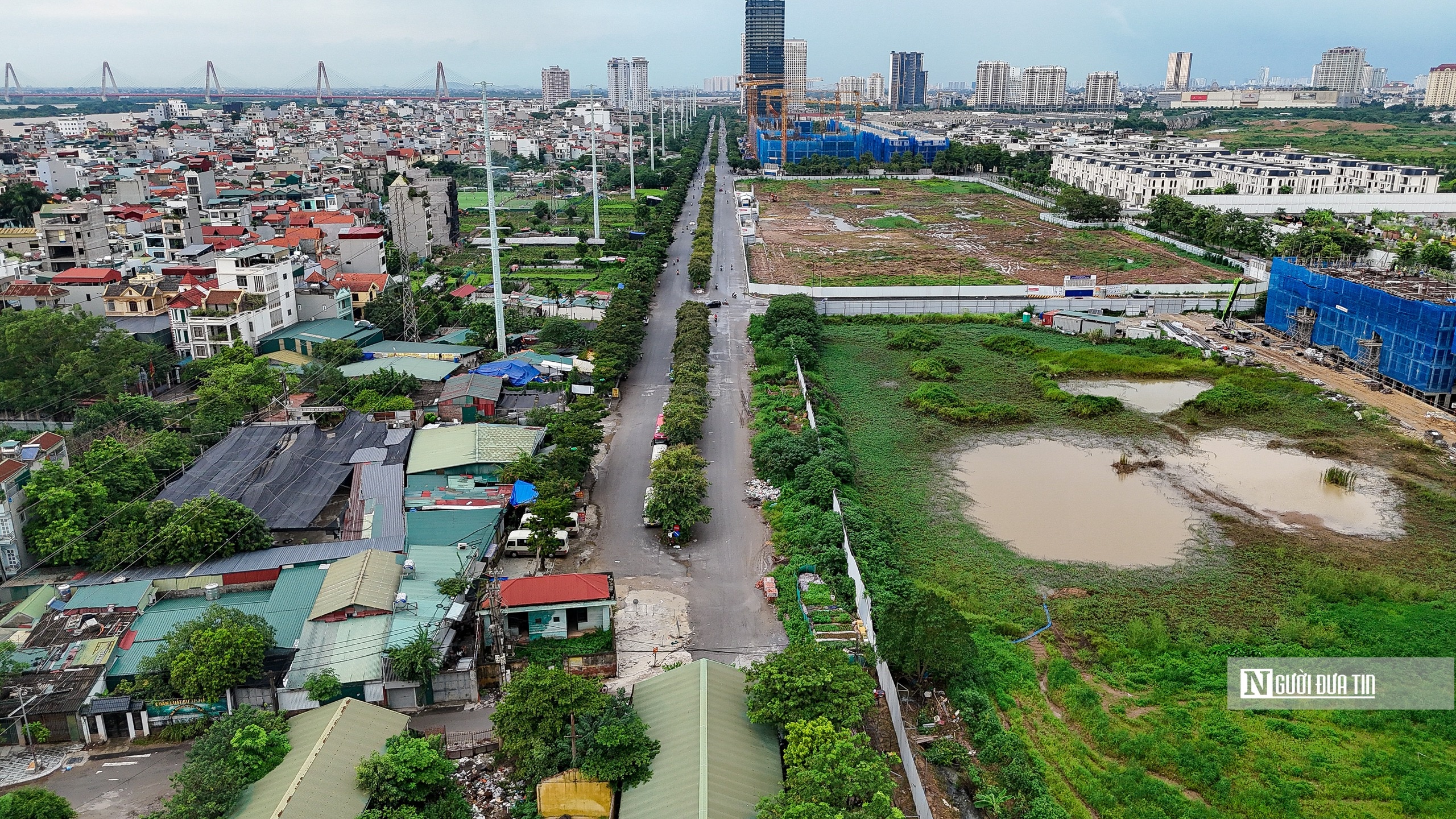 Hà Nội: Cận cảnh loạt vi phạm TTXD tại phường Phú Thượng- Ảnh 1.