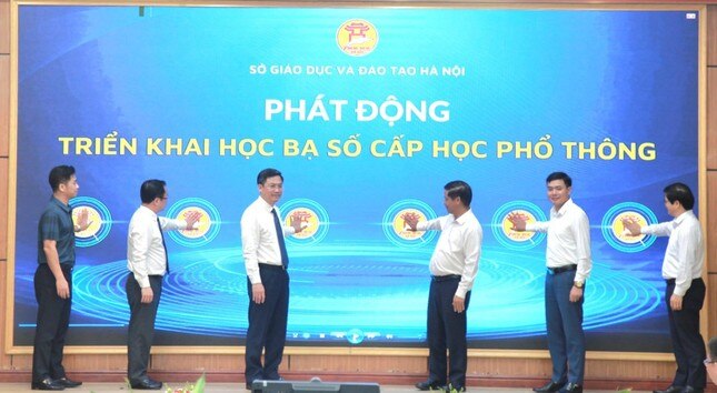 Chuyển học bạ số tạo điều kiện thuận lợi cho phụ huynh ảnh 2