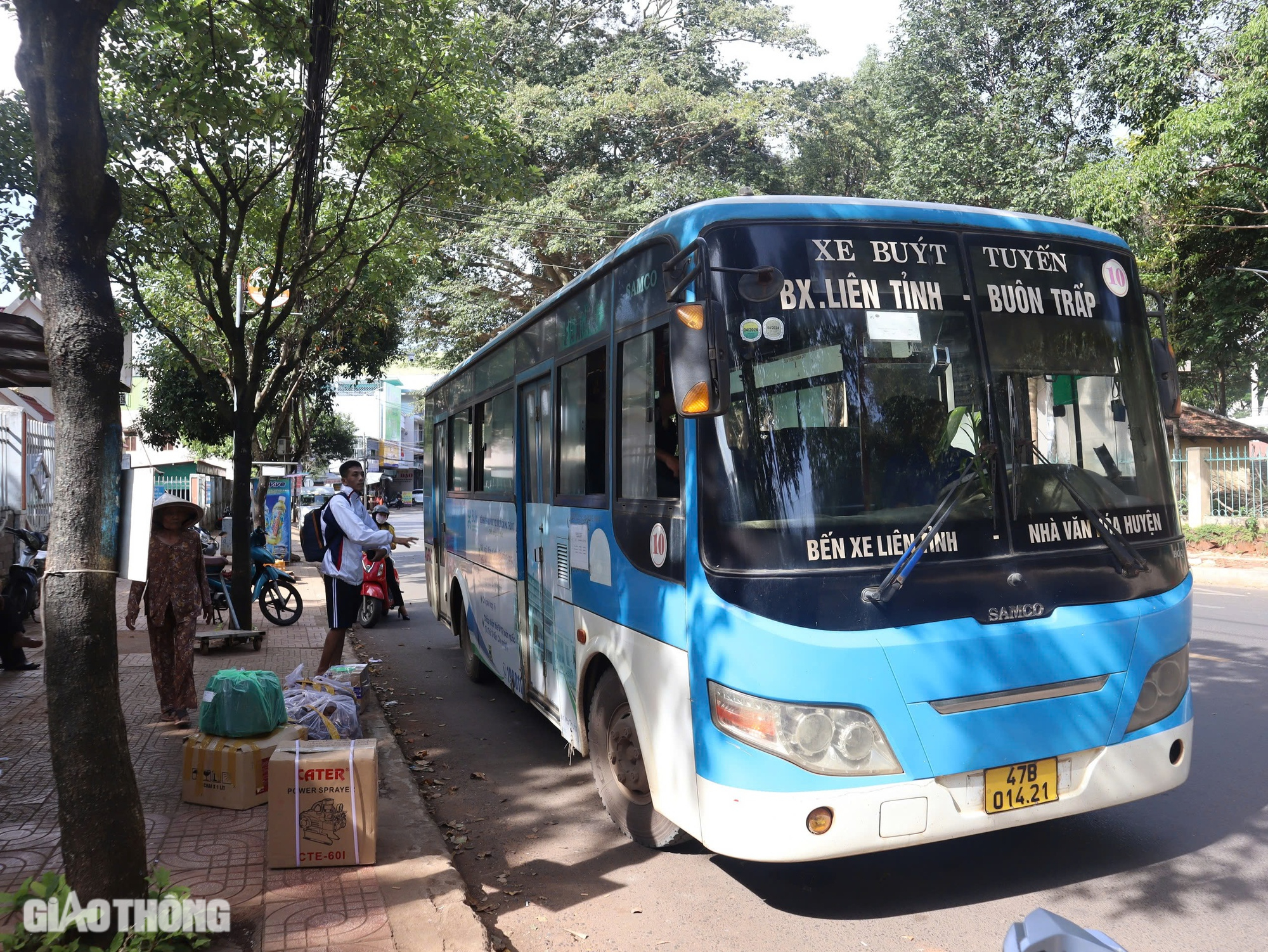 Đắk Lắk: Dừng khai thác một số tuyến buýt do thua lỗ- Ảnh 1.