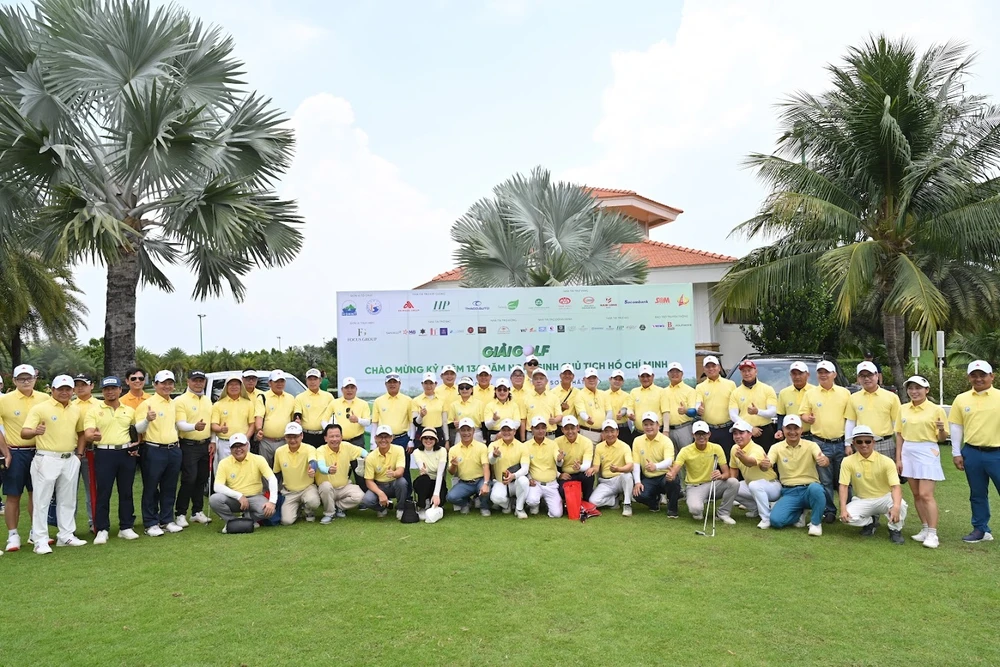 Các golfer trong CLB Golf doanh nhân Nghệ Tĩnh