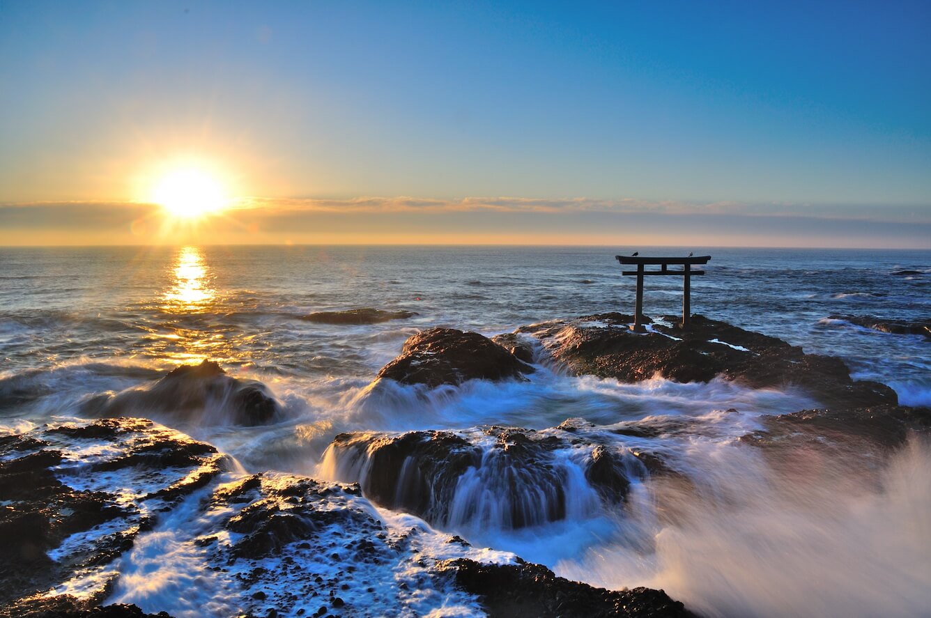 Cổng Torii của Kamiiso - Đền thờ Thần đạo trước Owashi